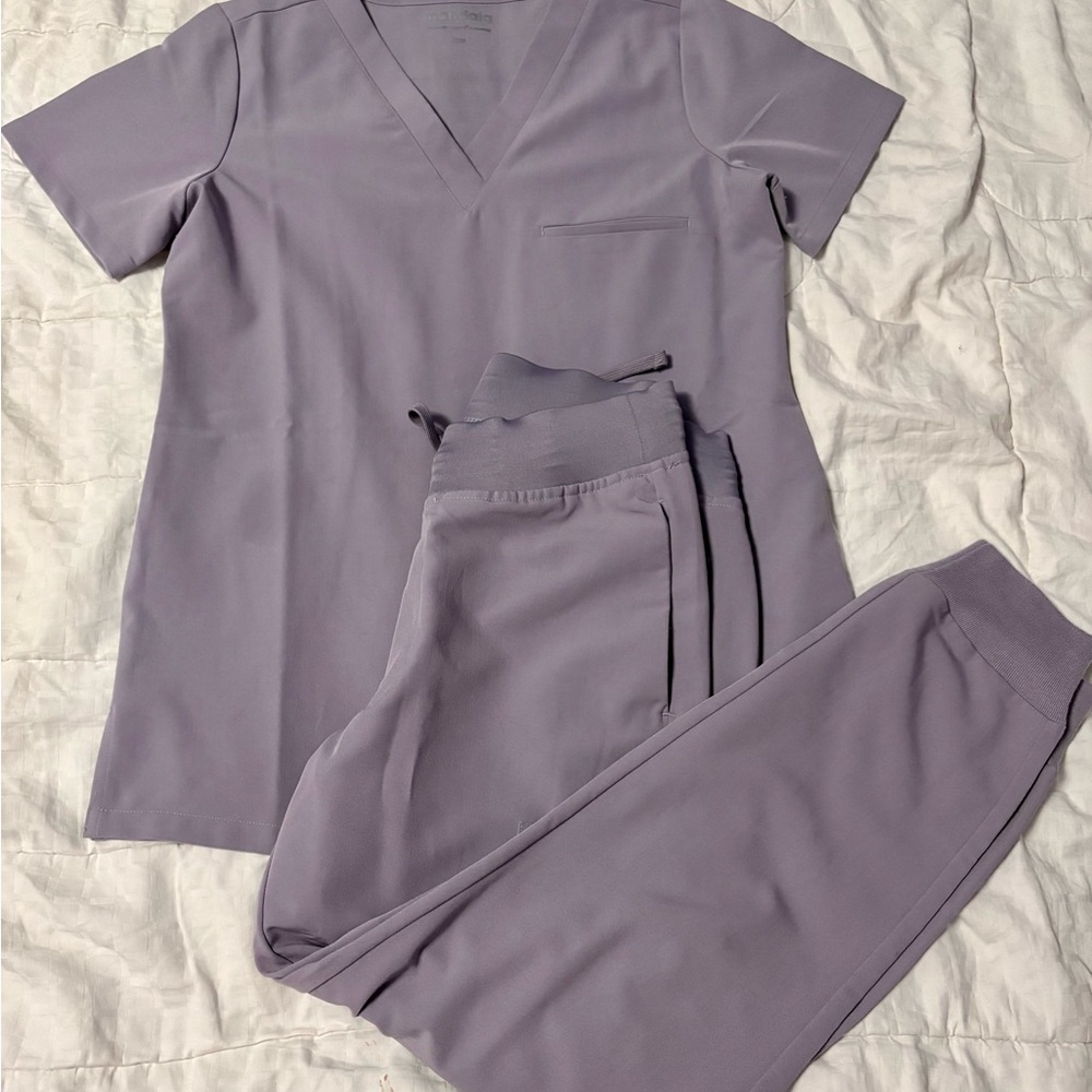 Mandala Scrubs Set in Ube XXS